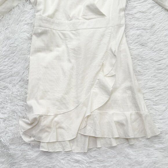 Women Showpo Cant Move On Off Shoulder Mini Linen Blend Dress in White Size 12 - Picture 4 of 12